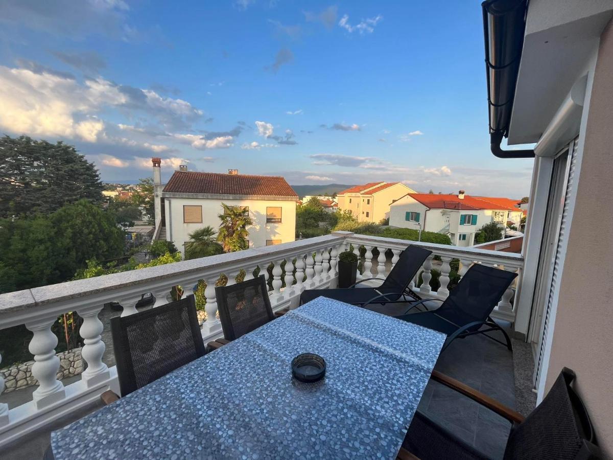 Apartments Ostojic Krk Town Buitenkant foto