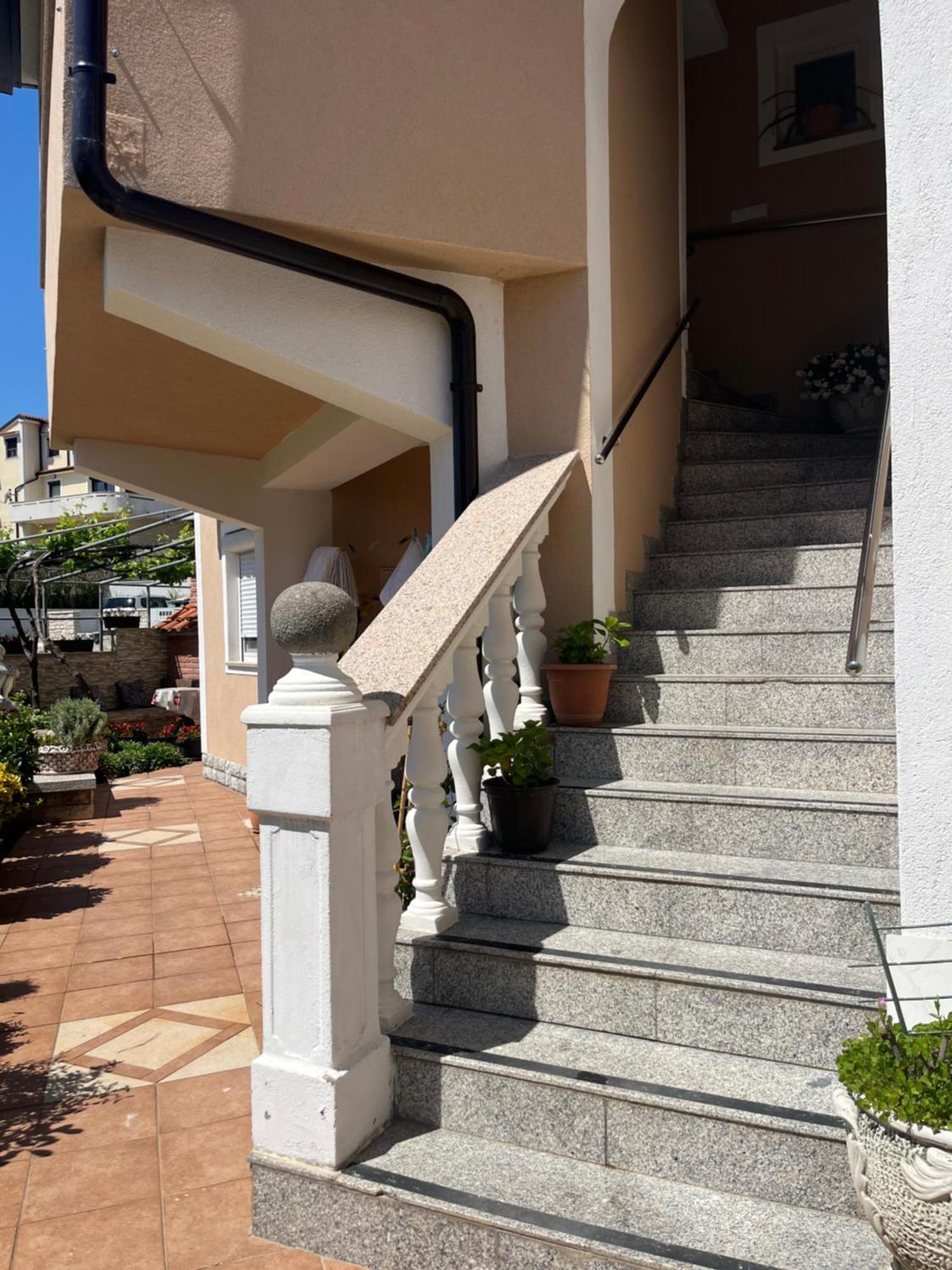 Apartments Ostojic Krk Town Buitenkant foto